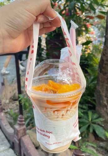 ハイランズコーヒーのピーチティー