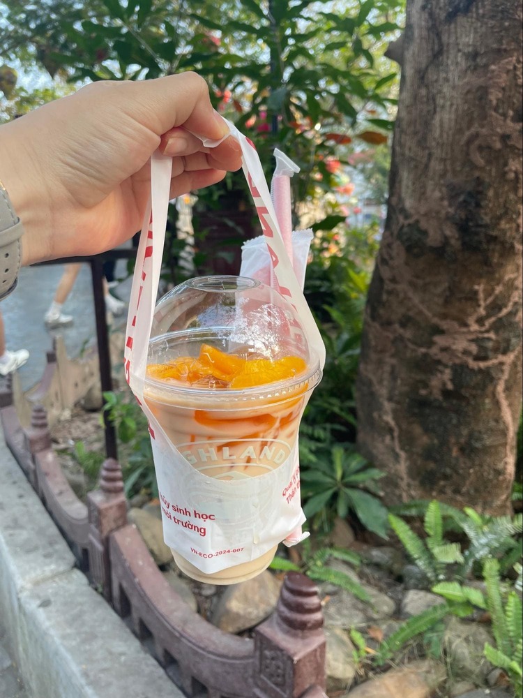 ハイランズコーヒーのピーチティー